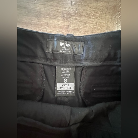Mossimo Women's Black Cotton Stretch Cuffed Chino Short Shorts Size 8 - Picture 5 of 12